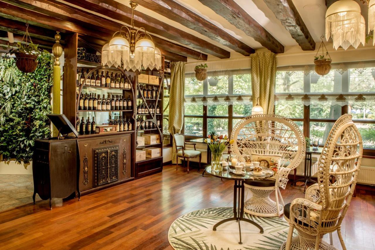 Bohema Boutique & Hotel
